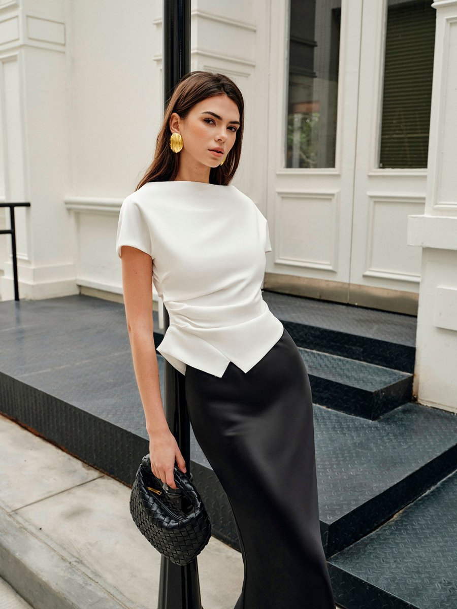 Asymmetric Hem Ruched T-Shirt